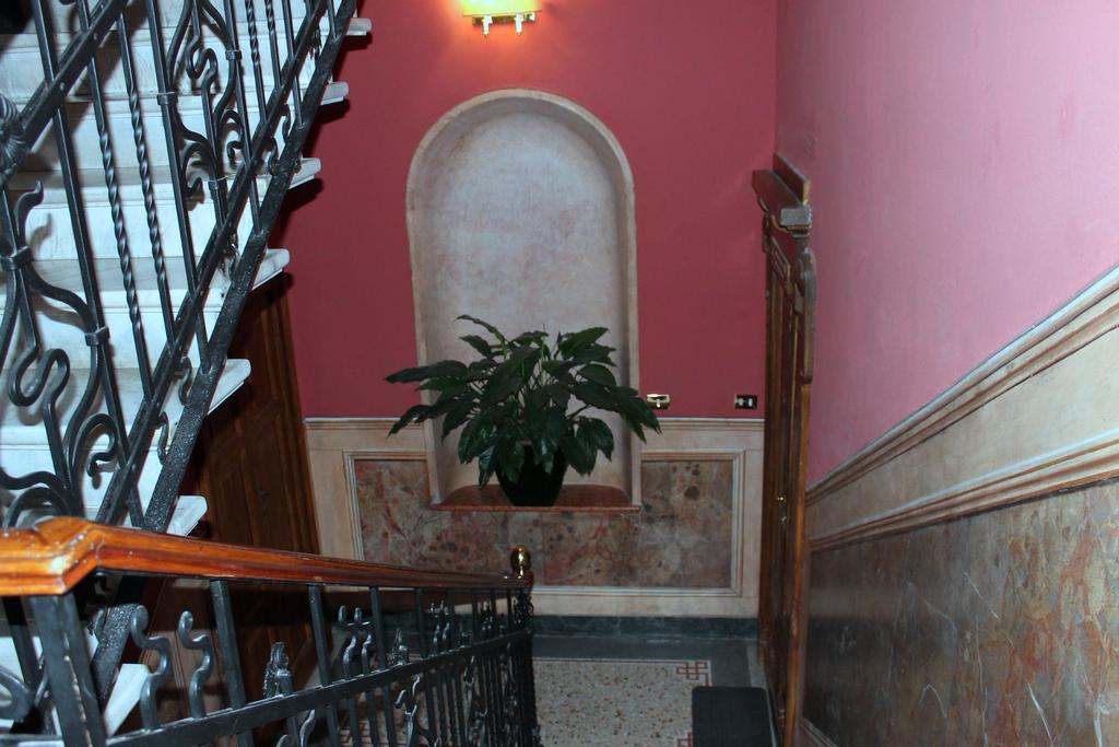 Lepetit Milano Hotel Exterior foto